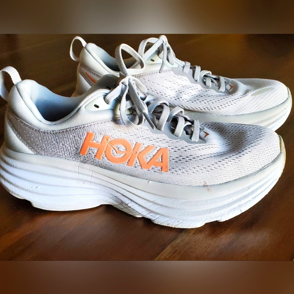 Women's Hoka Bondi 8 - Size 8 Cloud/Nimbus Gray